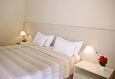 침실 6 Riverside Hotel