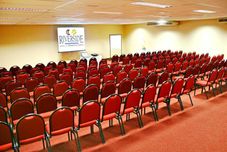 행사장 Riverside Hotel