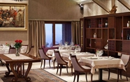 Restaurant 3 Boutique Garni Hotel Townhouse 27