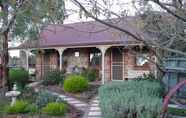 Exterior 2 Langmeil Cottages