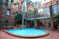 Swimming Pool Coppin Apartments on Little Bourke