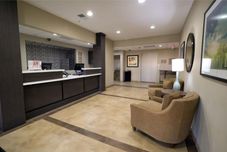 Lobi Candlewood Suites Dallas - Plano West