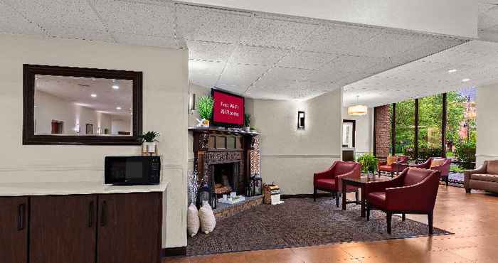 Lobby Red Roof Inn Norwich