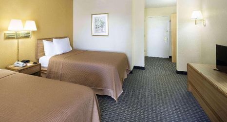 其他 2 Howard Johnson by Wyndham Newburgh/West Point