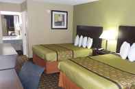 Bedroom SureStay Hotel by Best Western Lenoir City