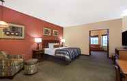 Bedroom 6 Best Western Plus Appleton Airport/Mall Hotel