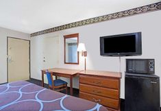 Others 6 Super 8 by Wyndham Suwanee
