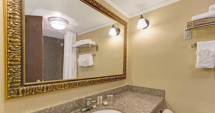 In-room Bathroom Super 8 by Wyndham Kings Mountain