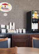 RESTAURANT Super 8 by Wyndham Danville