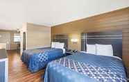 Bedroom 6 Travelodge Inn &Suites by Wyndham San Antonio Arpt