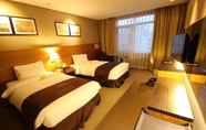 Kamar Tidur 3 Central Plaza Hotel