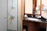 In-room Bathroom Meshal Hotel Madinah 2