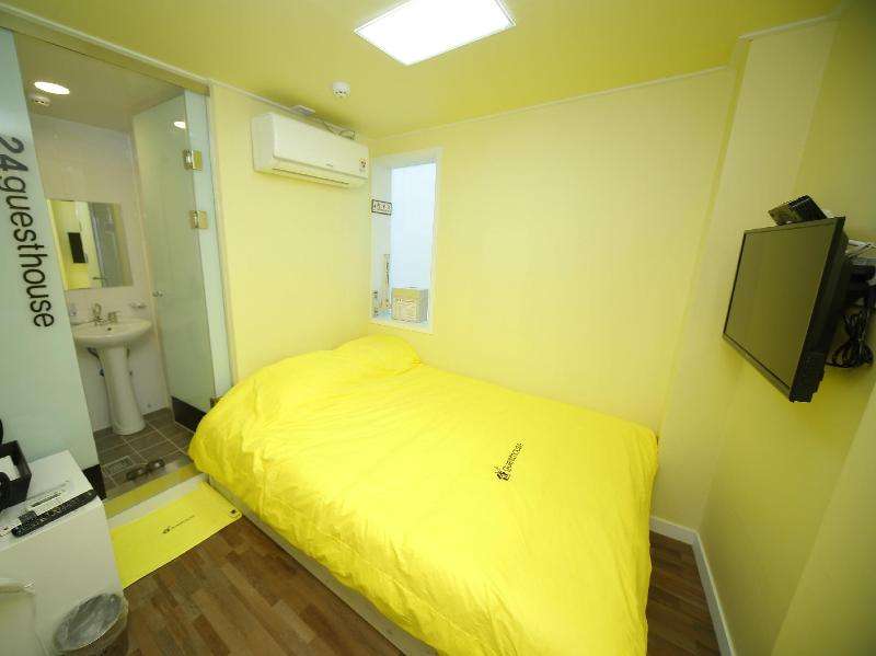 24 Guesthouse Sinchon - Khách sạn 5 sao ở Seoul