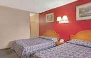 Kamar Tidur 2 Knights Inn Pine Brook