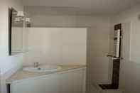 In-room Bathroom Residence Luna