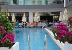 อื่นๆ 6 Green Garden Suites Hotel