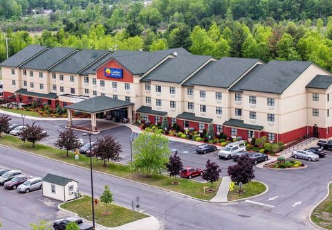 外観 Comfort Inn & Suites adj to Akwesasne Mohawk Casin