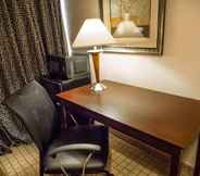 Bedroom 3 Econo Lodge Inn & Suites Old Saybrook - Westbrook