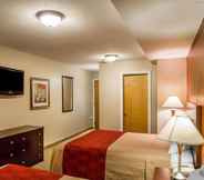 Bedroom 2 Econo Lodge Inn & Suites Old Saybrook - Westbrook