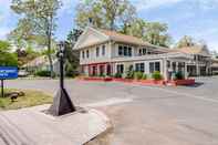 Exterior Rodeway Inn Orleans - Cape Cod