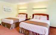 Bedroom 7 Rodeway Inn Orleans - Cape Cod