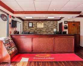 Lobby 4 Econo Lodge Mount Laurel Area