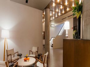 Others 4 Cassa Times Square