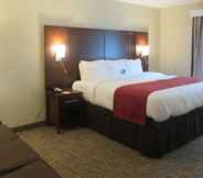 ห้องนอน 3 Ramada By Wyndham Michigan City