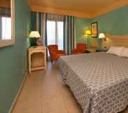 Phòng ngủ 5 Apartamentos Leo Jardines De Isla Canela