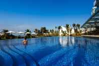 Swimming Pool Seacube Resort