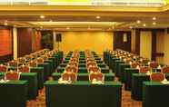 ห้องประชุม 2 Wuhan Hongguang Hotel