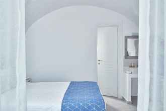 Bedroom 4 La Maltese Oia