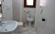 In-room Bathroom 4 Residence I Tramonti