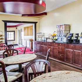 Econo Lodge Tonawanda I-290 1, Hotel Northtown Center at Amherst