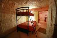 Bedroom Down to Erth Bed and Breakfast