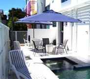 Swimming Pool 2 Koola Beach Apartments Bargara