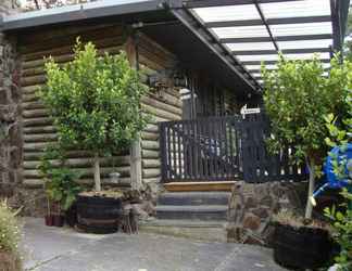 Bangunan 2 Sunway Farm Bed & Breakfast & Rosebud Cottage