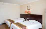 Bedroom 2 Golden Inns BJ North Station Jiaotong University