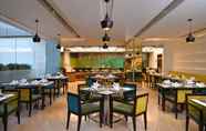 Restaurant 3 Country Inn & Suites By Radisson, Bengaluru Hebbal