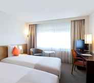 Bilik Tidur 2 Novotel Chennai OMR