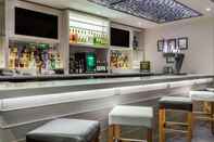 Bar, Kafe, dan Lounge Radisson Hotel Edmonton Airport