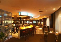 餐厅 4 Metro Suite Hotel Jababeka