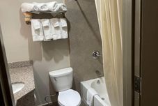 その他 Days Inn & Suites by Wyndham Jamaica JFK Airport