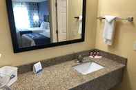 In-room Bathroom Days Inn by Wyndham Charles Town