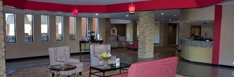 Lobi Ramada by Wyndham Wentzville