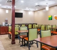 Restaurant 2 Quality Inn & Suites Houghton