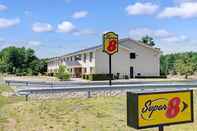 Bangunan Super 8 by Wyndham Sanford Kennebunkport Area