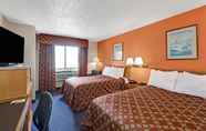 Kamar Tidur 2 Super 8 by Wyndham Sanford Kennebunkport Area