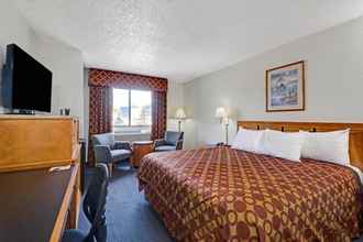 Kamar Tidur 4 Super 8 by Wyndham Sanford Kennebunkport Area