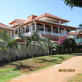 Airport View Hotel1 , 飯店恩德培国际机场(EBB)